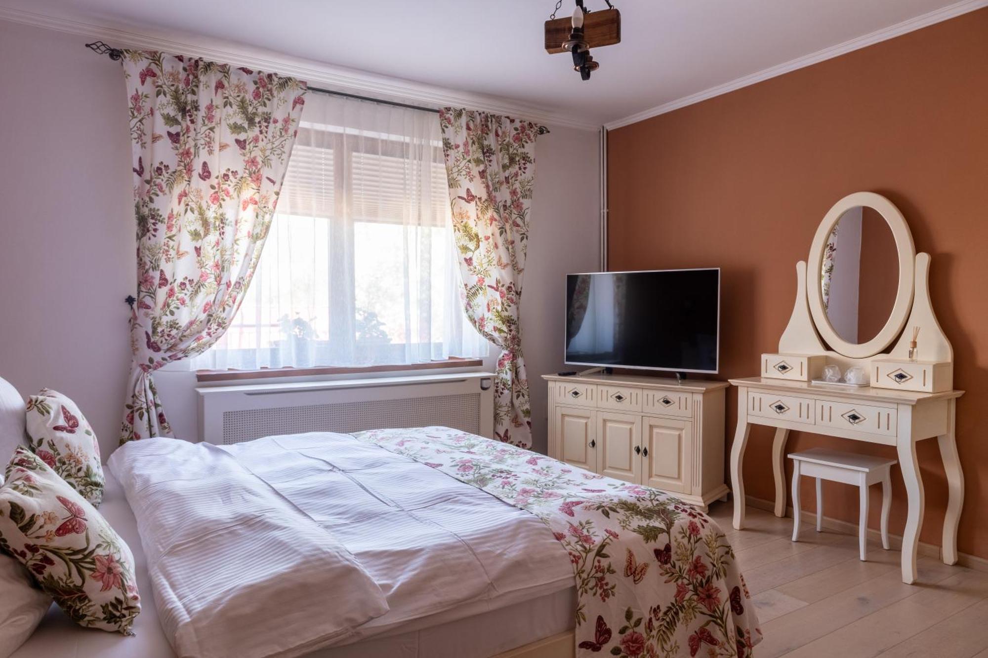 Vila Crisalia Sibiel -Sibiu (Adults Only) Hotel Exterior foto